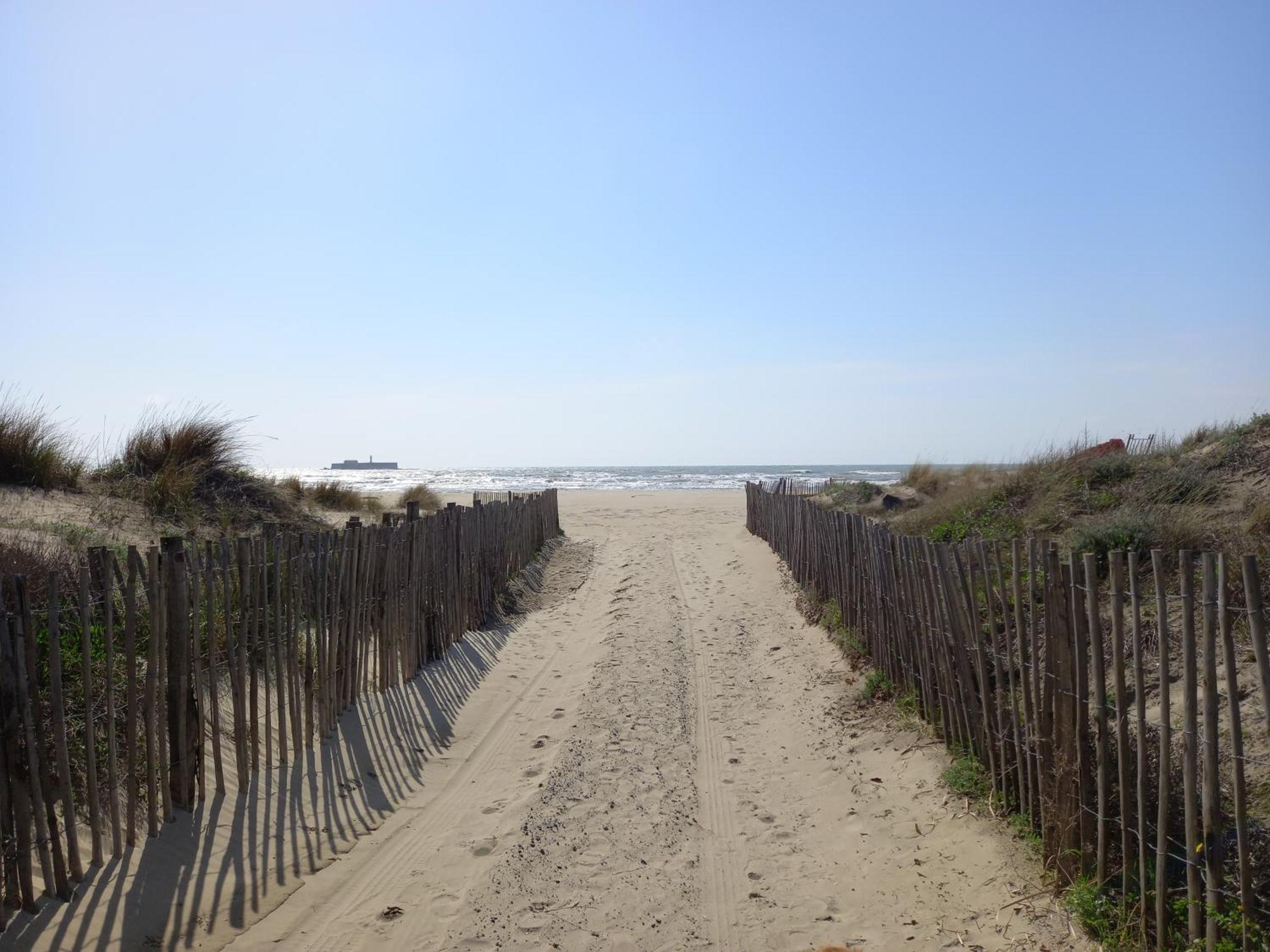Appart 4 pers, 500m plage et Aqualand, île des loisirs Agde Extérieur photo